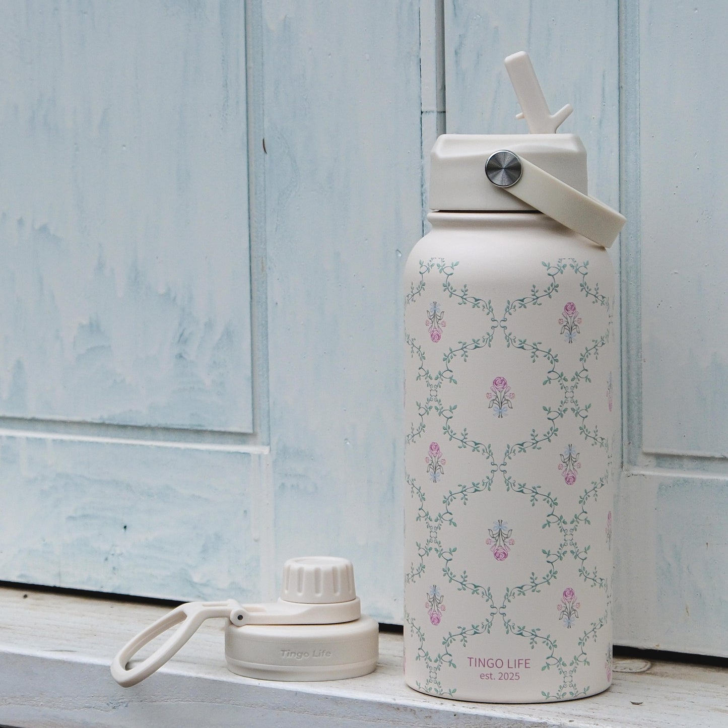 Tingo Life 32oz/1000ml Insulated Stainless steel water bottle - Vintage Victorian Vine Design